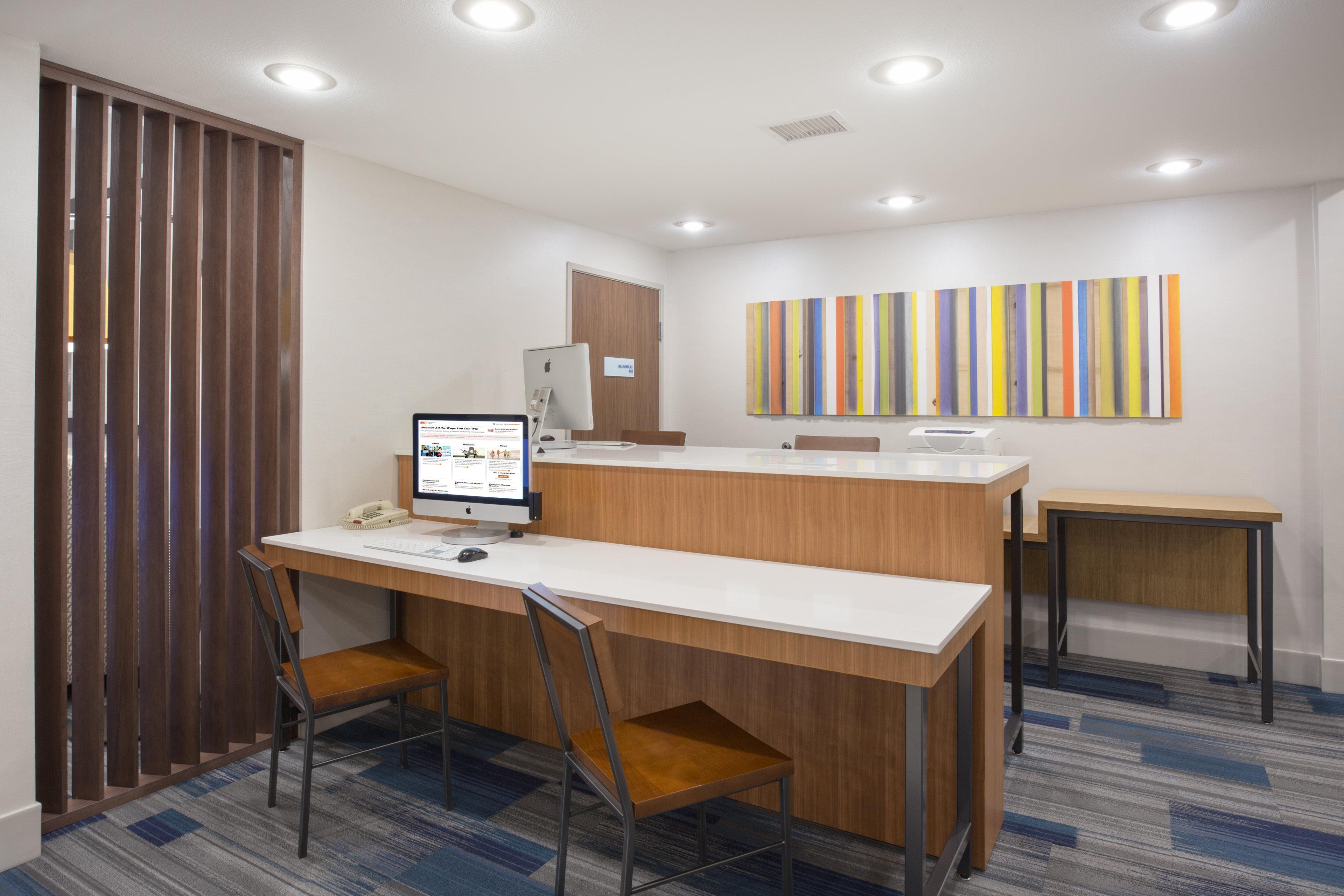 Holiday Inn Express & Suites Amarillo By Ihg Exterior foto